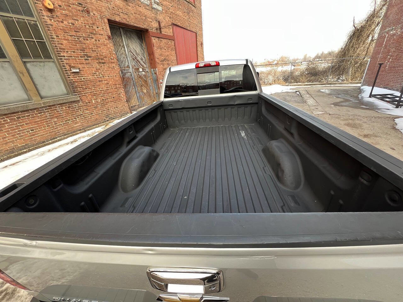 Used 2015 Chevrolet Silverado 3500 LTZ image 7
