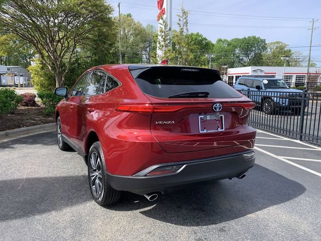 Certified 2023 Toyota Venza LE image 6