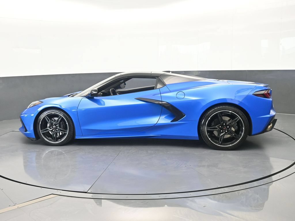 Used 2024 Chevrolet Corvette Stingray Convertible w/ 1LT RWD image 3