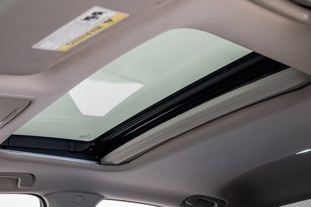Used 2022 Honda Civic Touring image 9