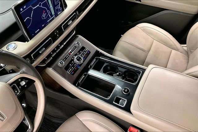 Used 2023 Lincoln Aviator Reserve w/ Elements Package Plus image 16