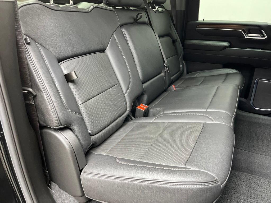 Used 2024 GMC Sierra 2500 Denali w/ Denali Reserve Package AWD/4WD image 18
