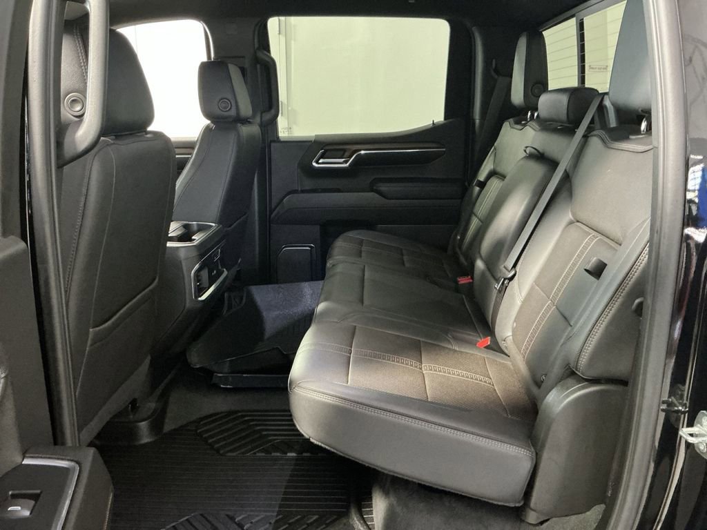Used 2024 Chevrolet Silverado 1500 High Country w/ Midnight Edition image 23