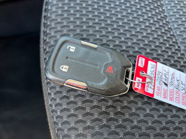 Used 2024 GMC Terrain SLE image 27