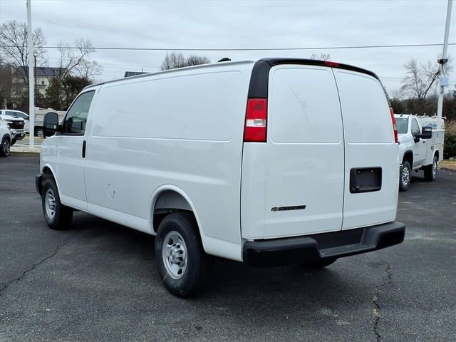 New 2025 Chevrolet Express 2500 RWD image 5