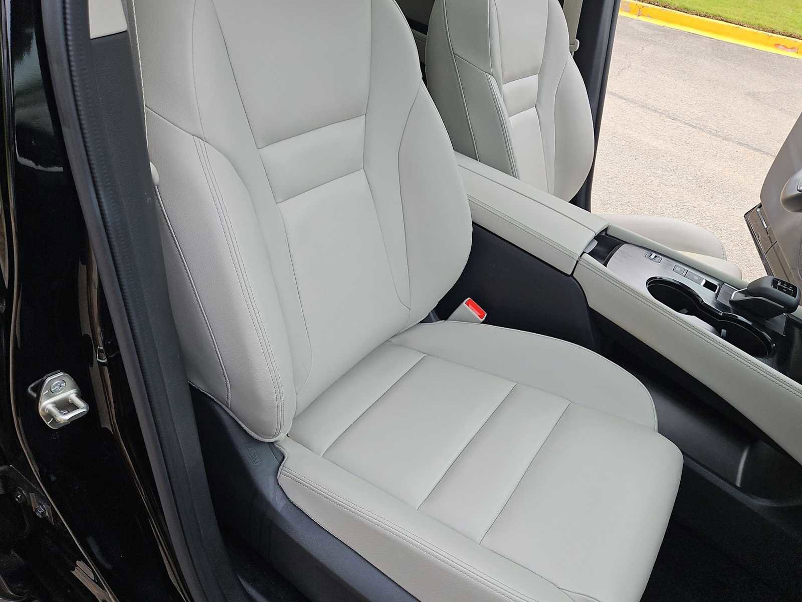 Used 2023 Nissan Rogue SL FWD image 39