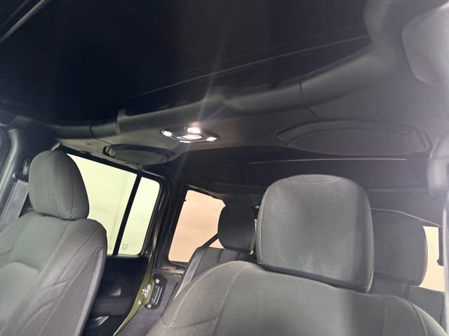 Used 2023 Jeep Wrangler Unlimited w/ Cold Weather Group image 12
