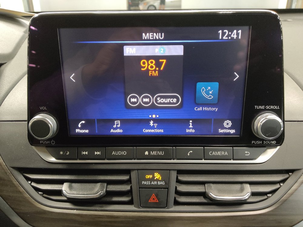 Used 2024 Nissan Altima 2.5 SV image 25