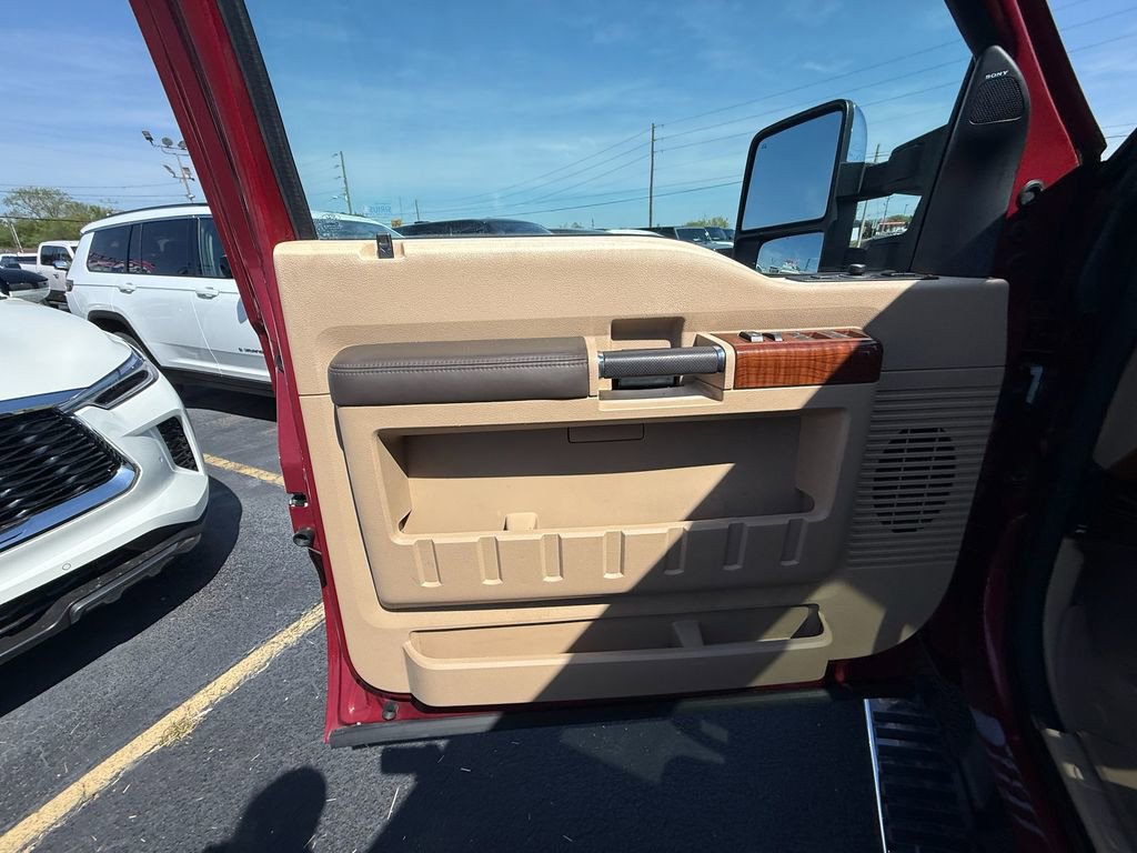 Used 2015 Ford F250 King Ranch w/ King Ranch w/Chrome Package image 11