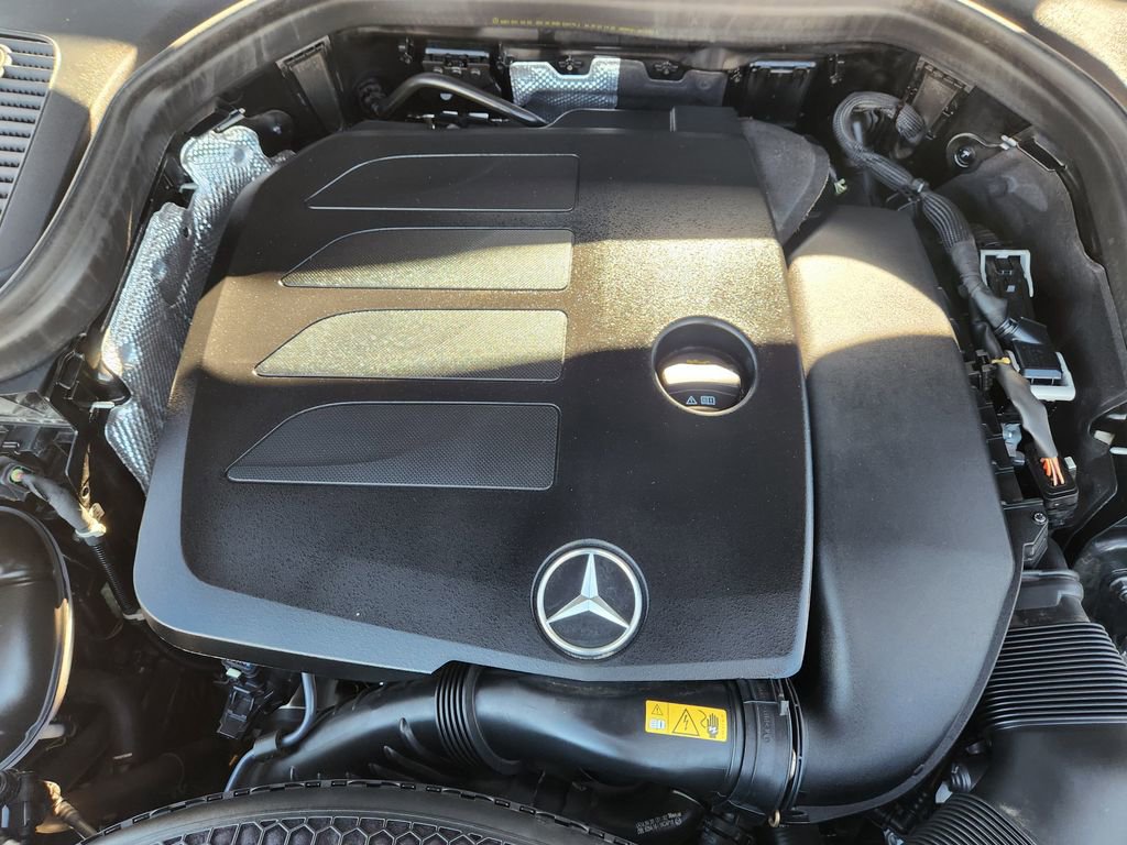 Used 2022 Mercedes-Benz GLC 300 image 31