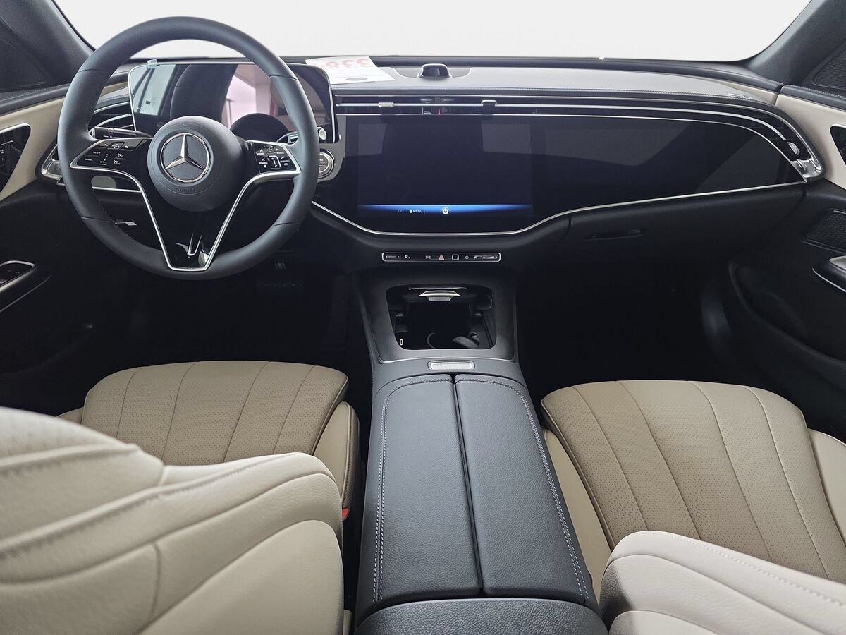 New 2026 Mercedes-Benz E 350 4MATIC Sedan image 9