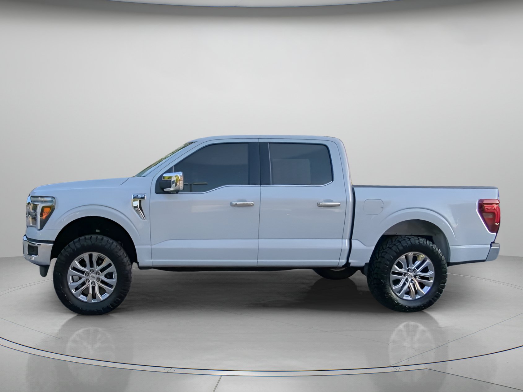 Certified 2025 Ford F150 Lariat w/ Equipment Group 501A Mid AWD/4WD image 16