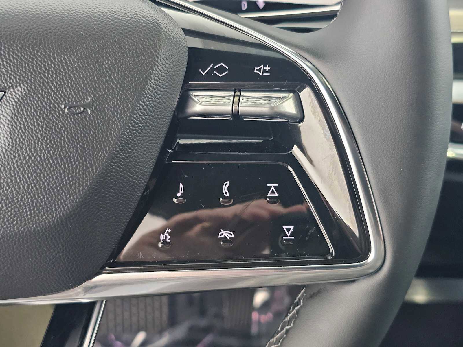 New 2026 Cadillac Lyriq Luxury image 28