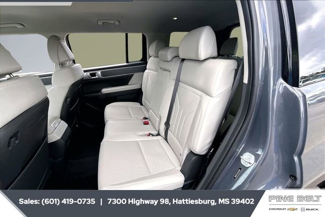 Used 2025 Hyundai Santa Fe SEL image 19