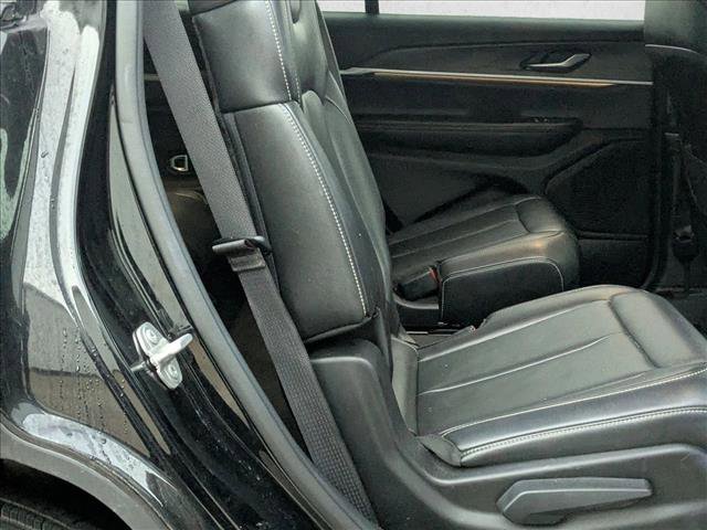 Used 2023 Jeep Grand Cherokee L Limited image 21