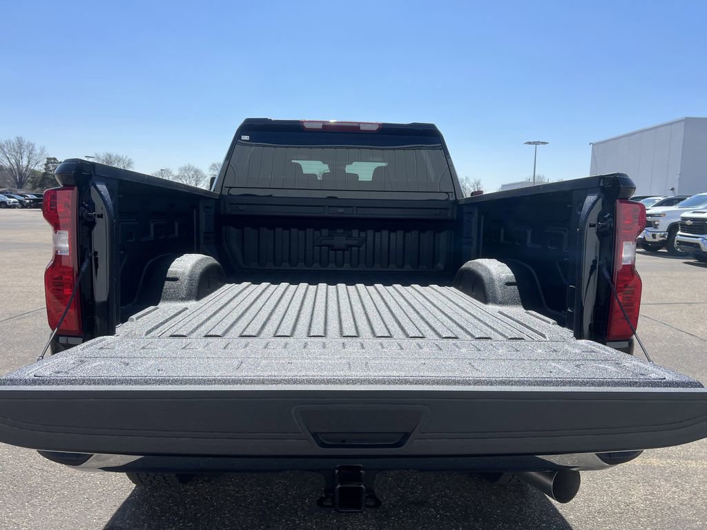 New 2026 Chevrolet Silverado 3500 LT image 10