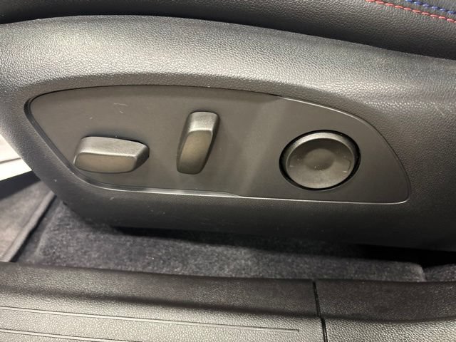 Used 2026 Chevrolet Equinox EV RS w/ Convenience Package II AWD/4WD image 40