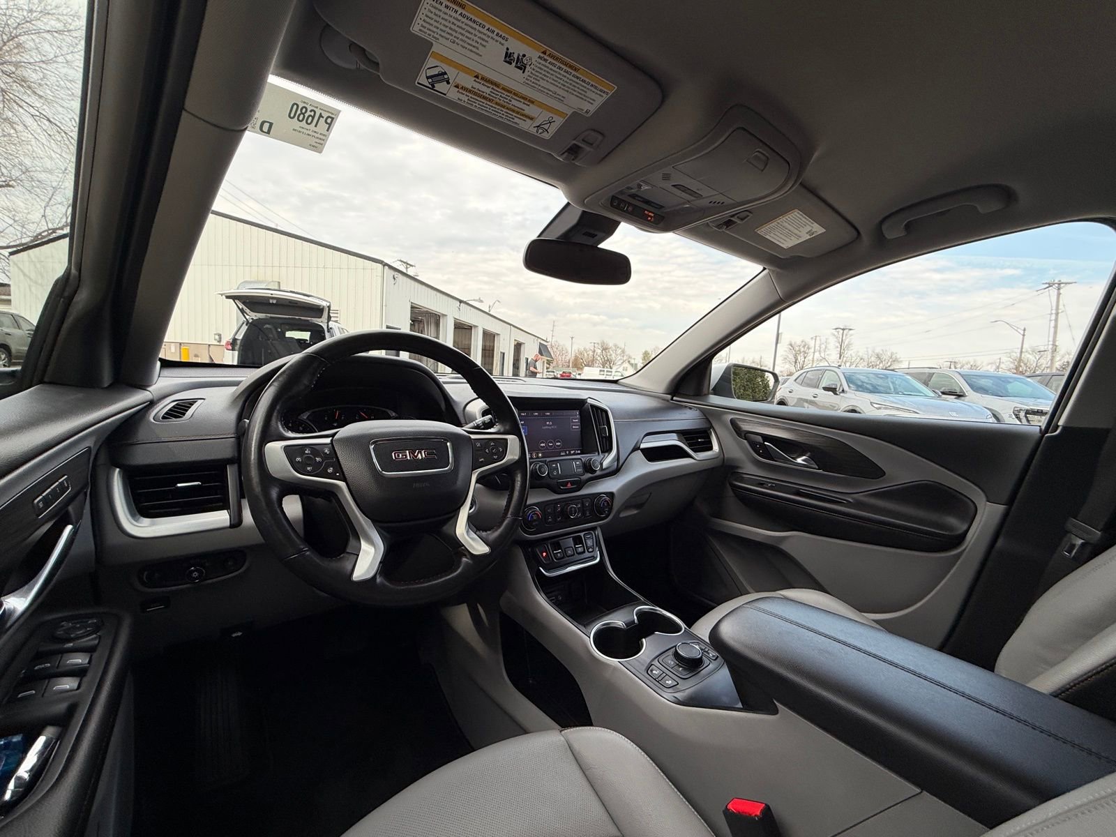 Used 2020 GMC Terrain SLT w/ Preferred Package image 17