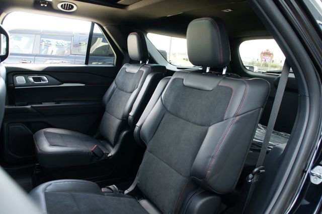 New 2026 Ford Explorer ST AWD/4WD image 33
