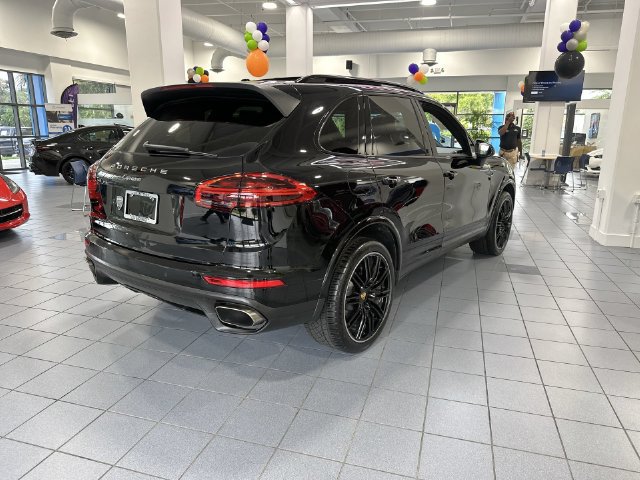 Used 2018 Porsche Cayenne Platinum Edition AWD/4WD image 37
