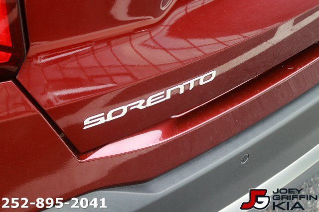 Certified 2025 Kia Sorento EX w/ Panoramic Sunroof Package FWD image 10