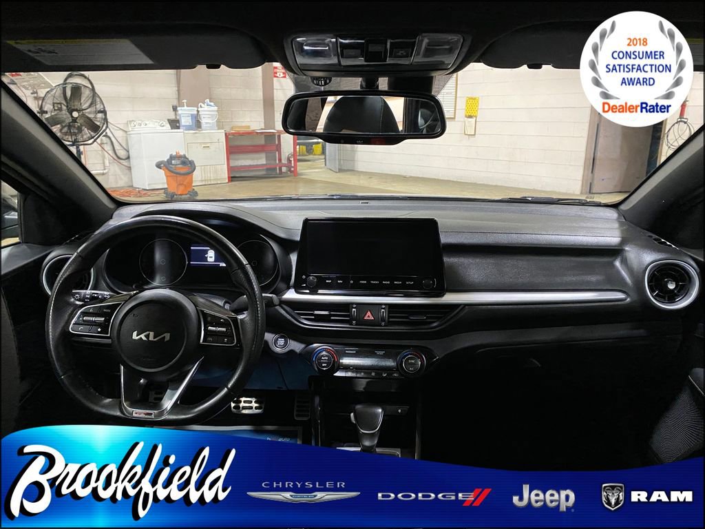 Used 2024 Kia Forte GT-Line w/ GT-Line Premium Package image 14