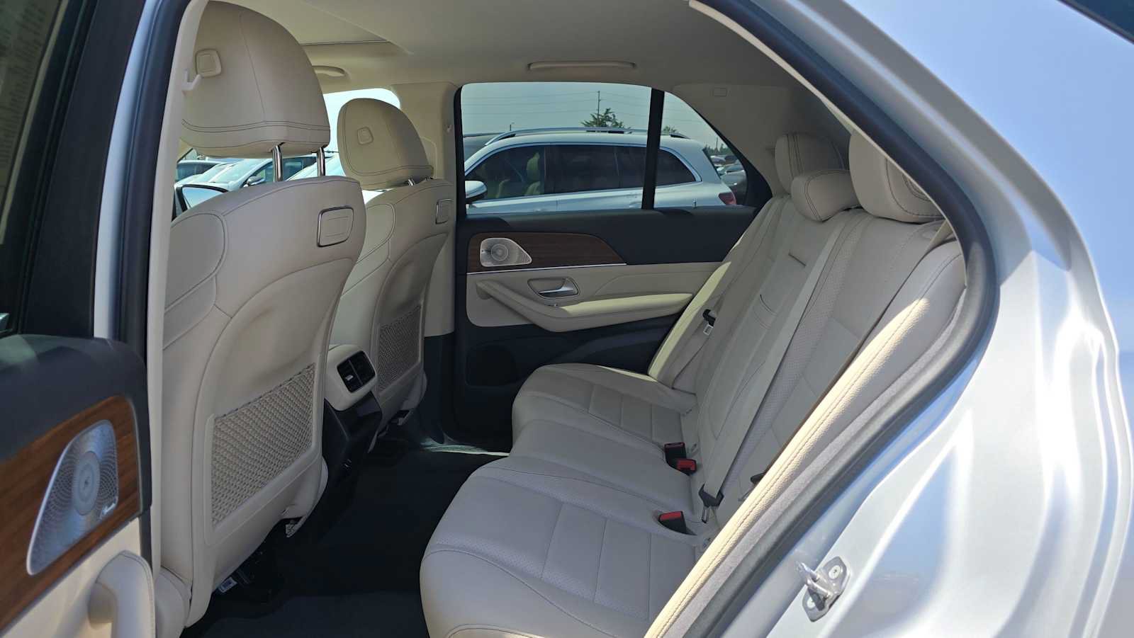 Certified 2020 Mercedes-Benz GLE 350 w/ Premium Package image 16