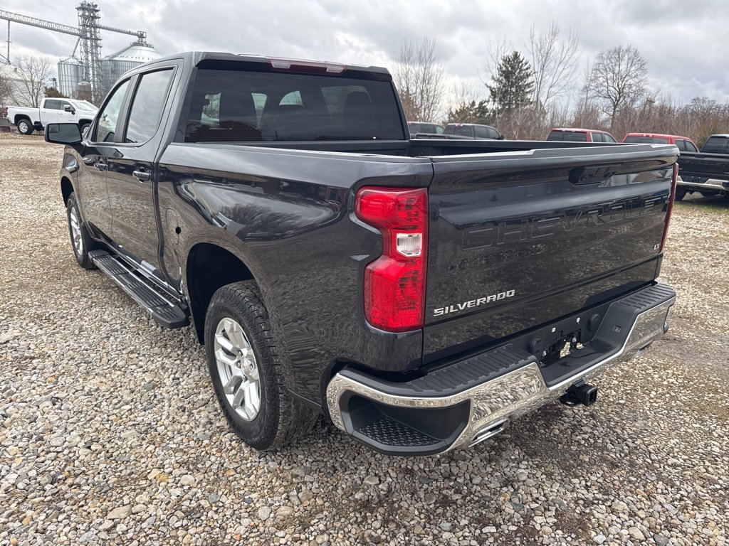 Used 2023 Chevrolet Silverado 1500 LT image 3
