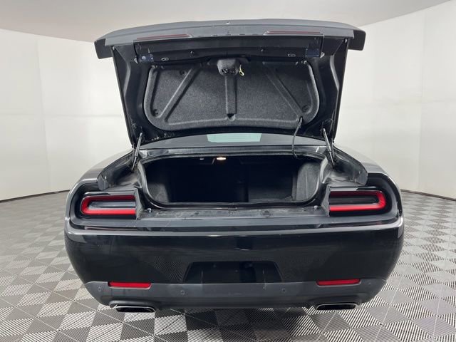 Used 2021 Dodge Challenger R/T w/ Blacktop Package image 42