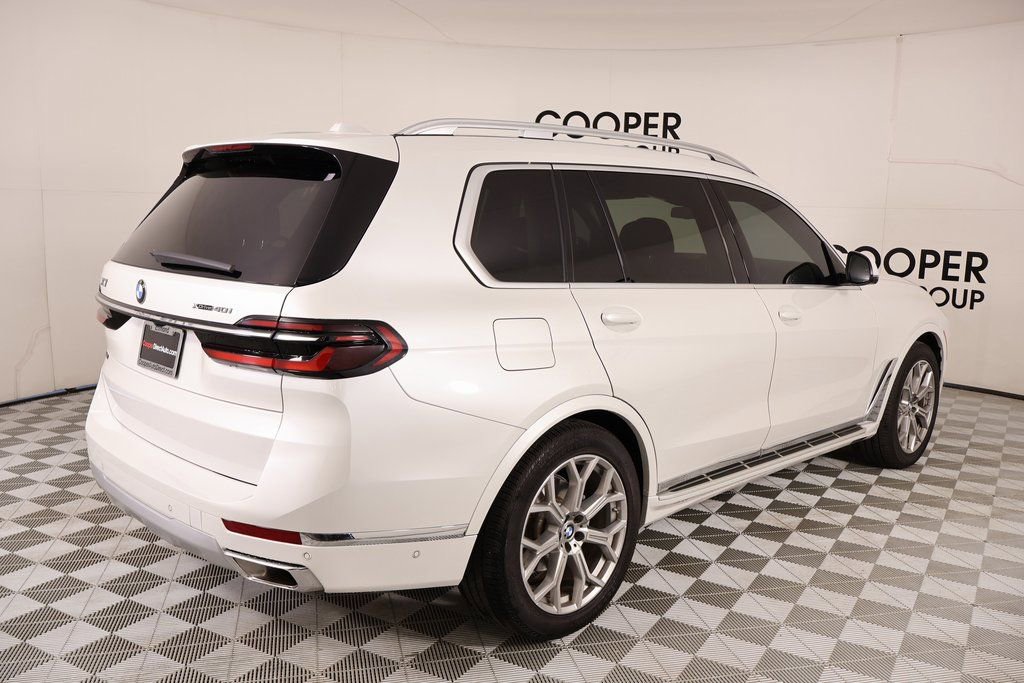 Used 2023 BMW X7 xDrive40i w/ Premium Package image 24