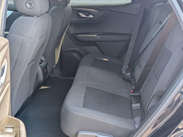 Used 2025 Nissan Rogue SV image 31