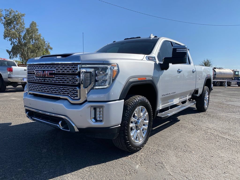 Used 2021 GMC Sierra 3500 Denali w/ Technology Package AWD/4WD image 2