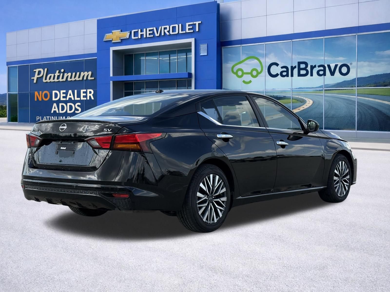 Used 2024 Nissan Altima 2.5 SV image 7