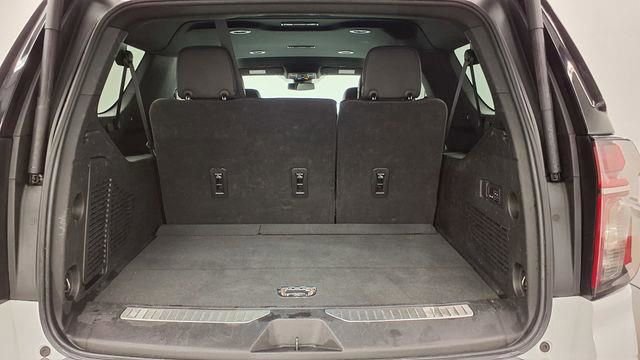 Used 2023 Chevrolet Suburban Premier image 14