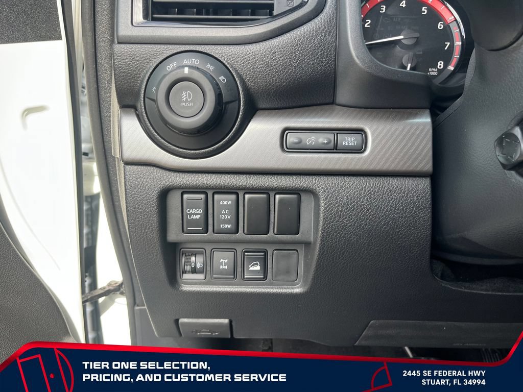 Used 2021 Nissan Titan PRO-4X w/ Pro-4x Convenience Package AWD/4WD image 24