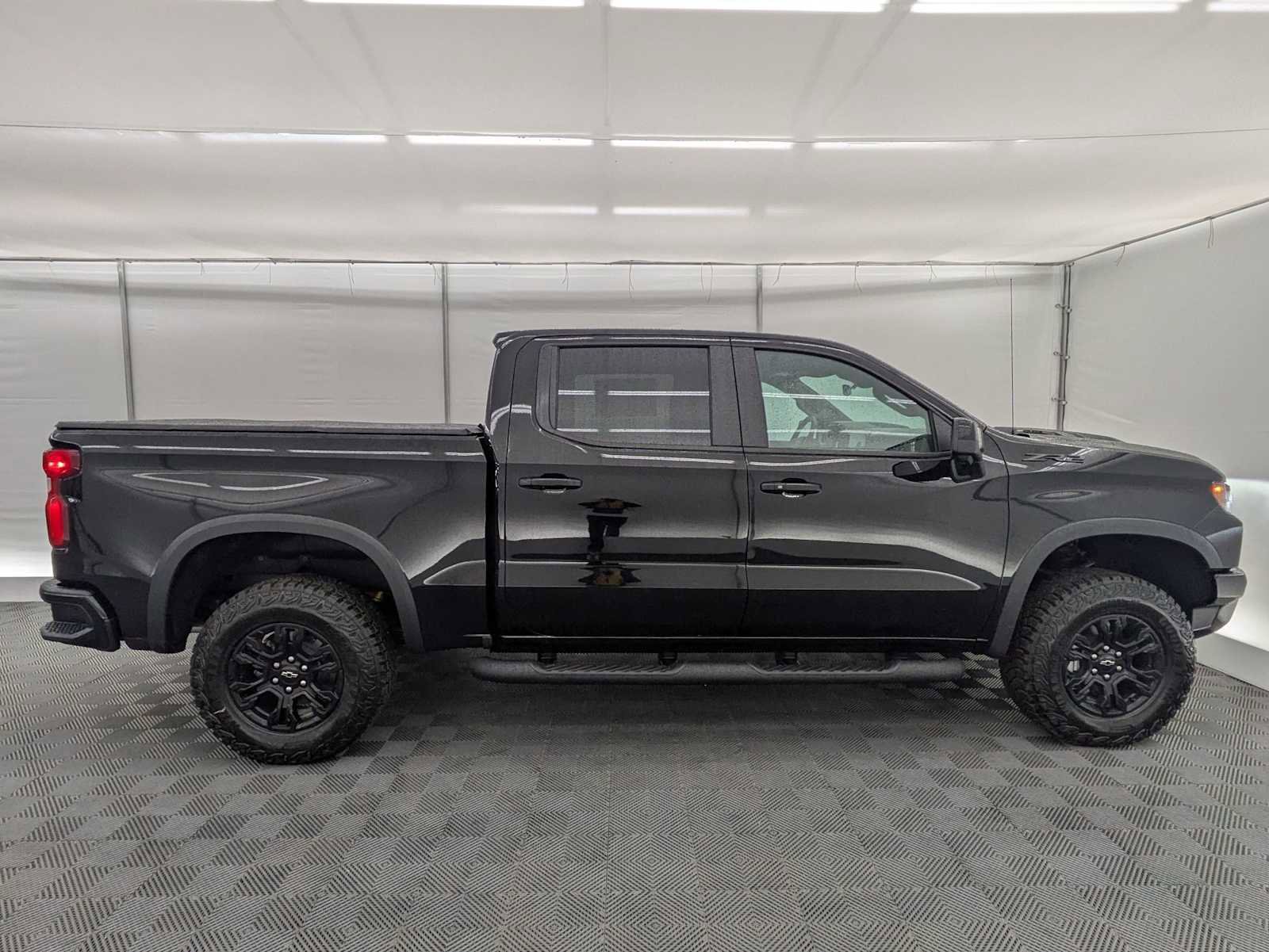 New 2026 Chevrolet Silverado 1500 ZR2 image 7