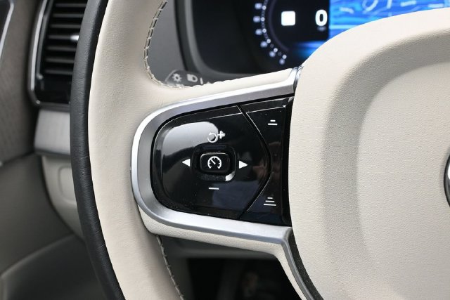 Used 2025 Volvo XC90 B6 Plus w/ Protection Package Premier AWD/4WD image 25
