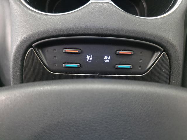 Used 2021 Toyota Venza Limited w/ Advanced Technology Package image 22