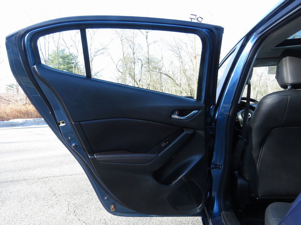 Used 2017 MAZDA MAZDA3 Grand Touring w/ Premium Equipment Package image 18