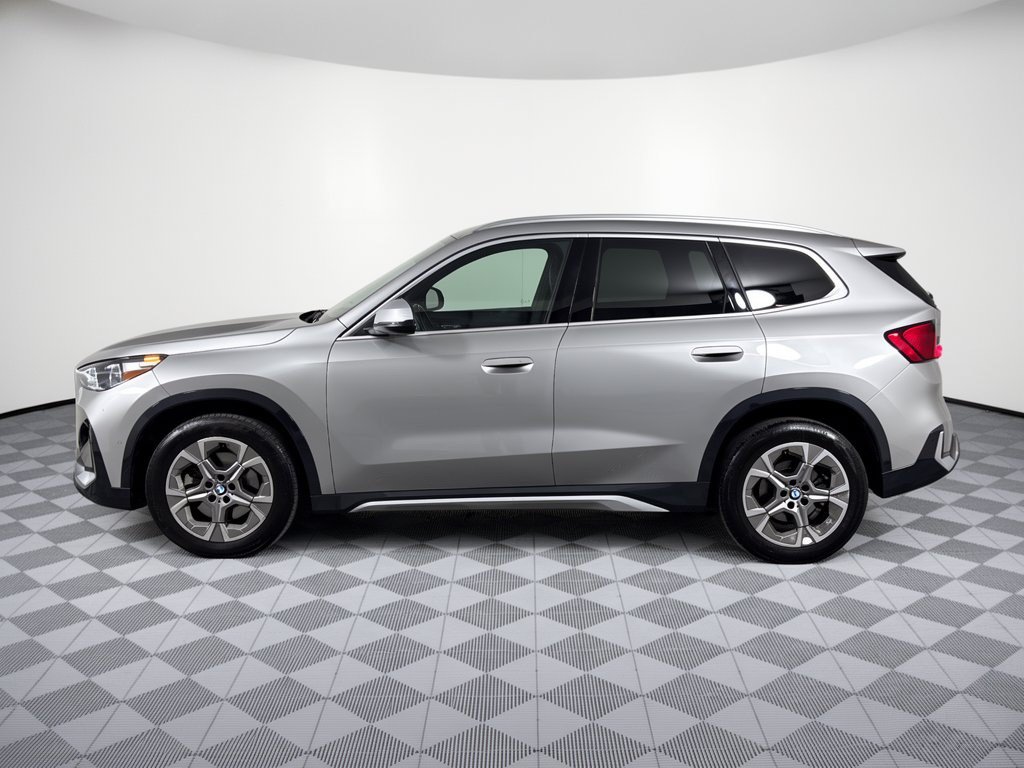Certified 2023 BMW X1 xDrive28i w/ Convenience Package AWD/4WD image 2