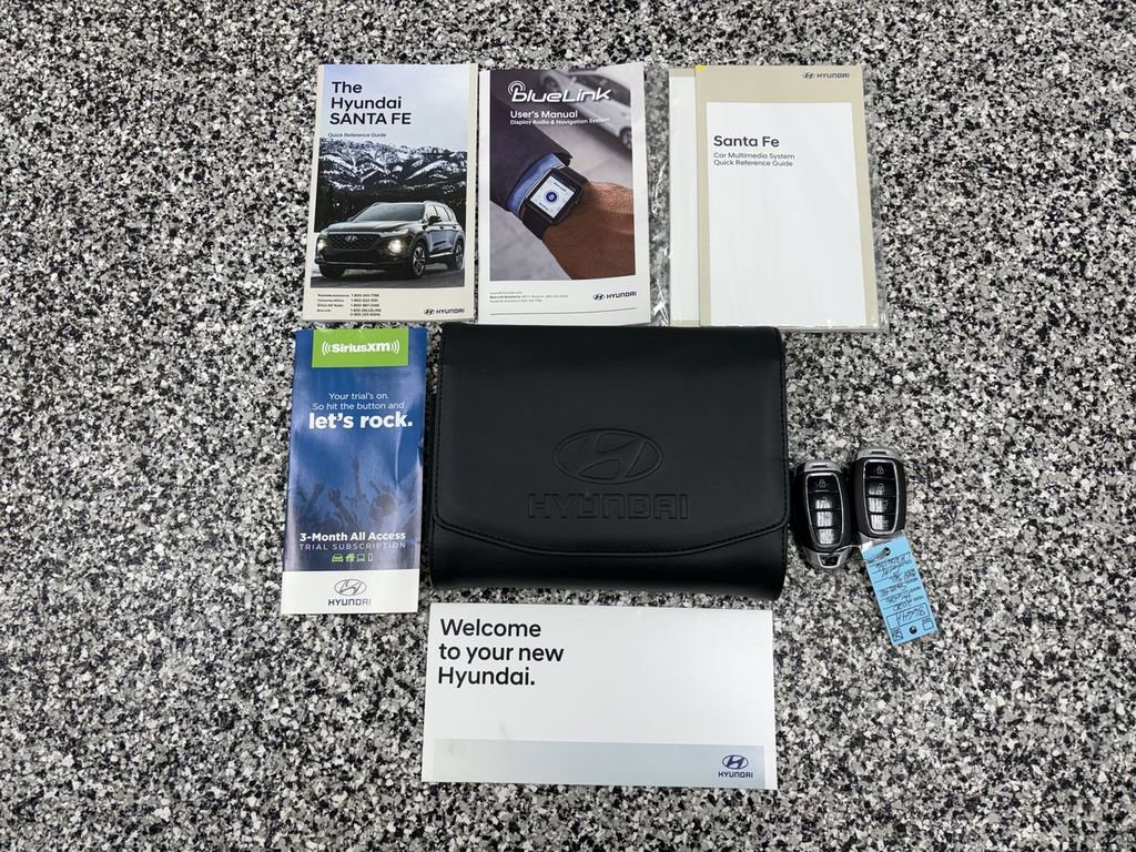 Used 2020 Hyundai Santa Fe SEL w/ Convenience + Premium Package image 22