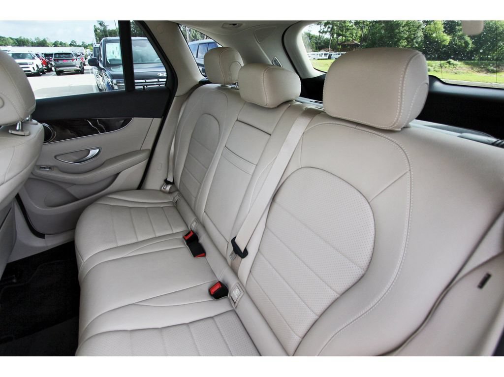 Used 2021 Mercedes-Benz GLC 300 image 14