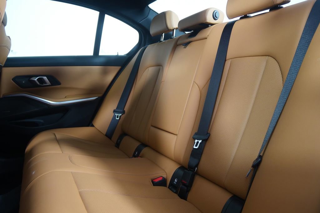 Used 2024 BMW 330i xDrive Sedan image 16