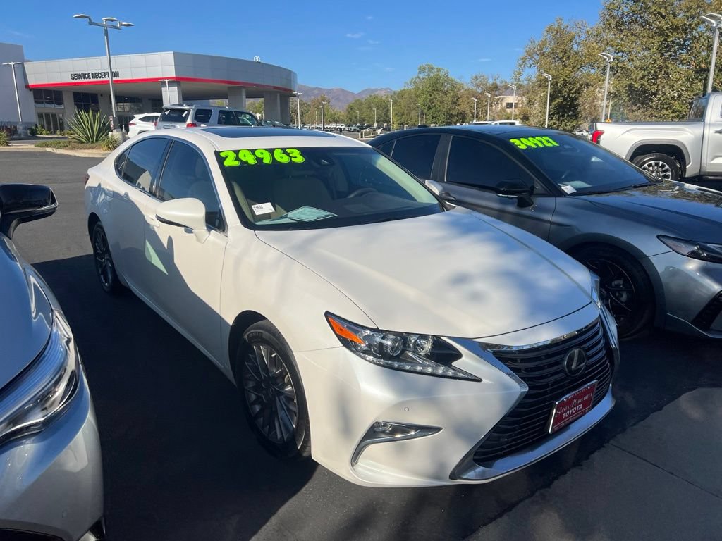 Used 2018 Lexus ES 350 w/ Premier Package FWD image 2