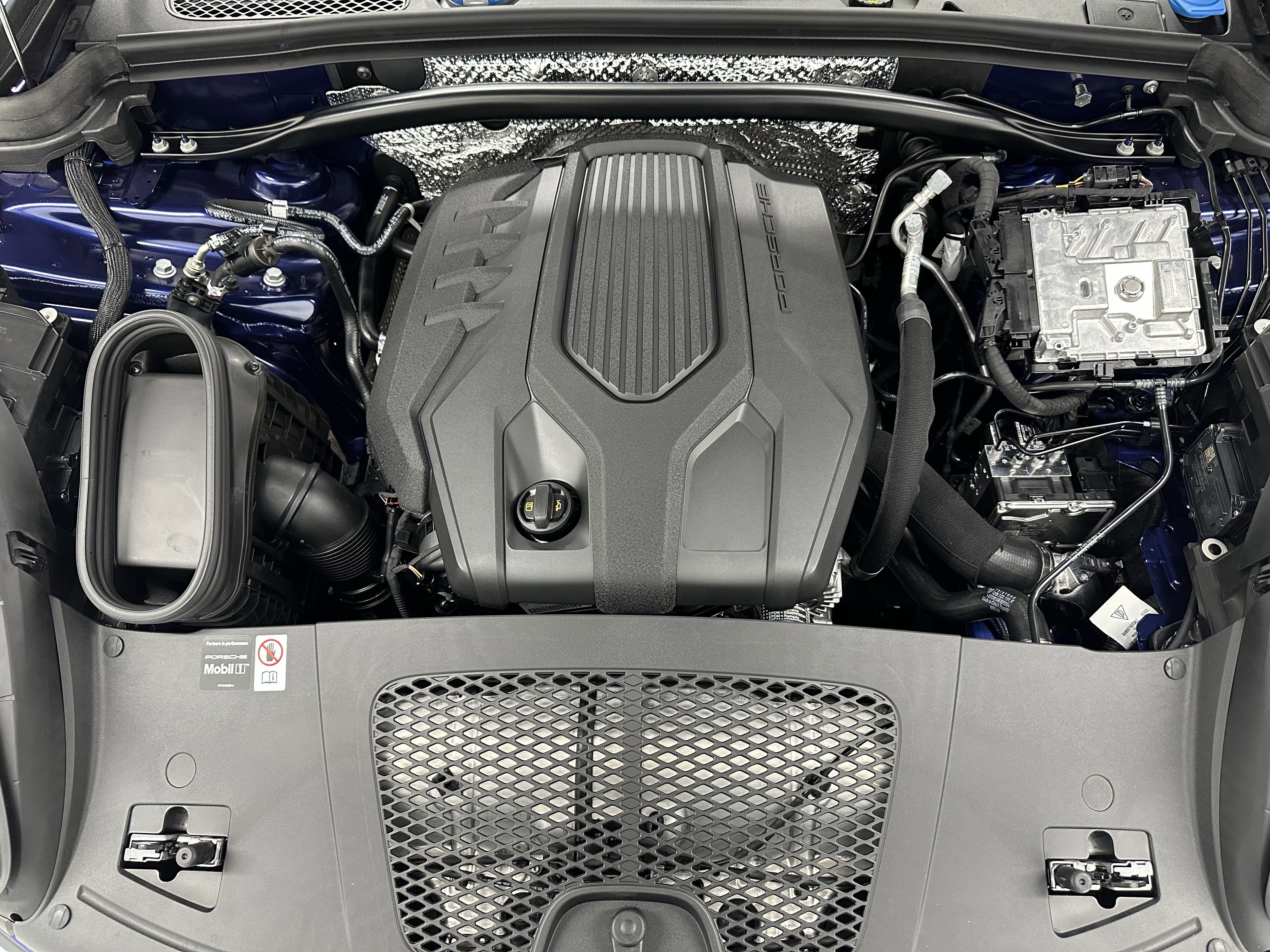 New 2025 Porsche Macan image 56