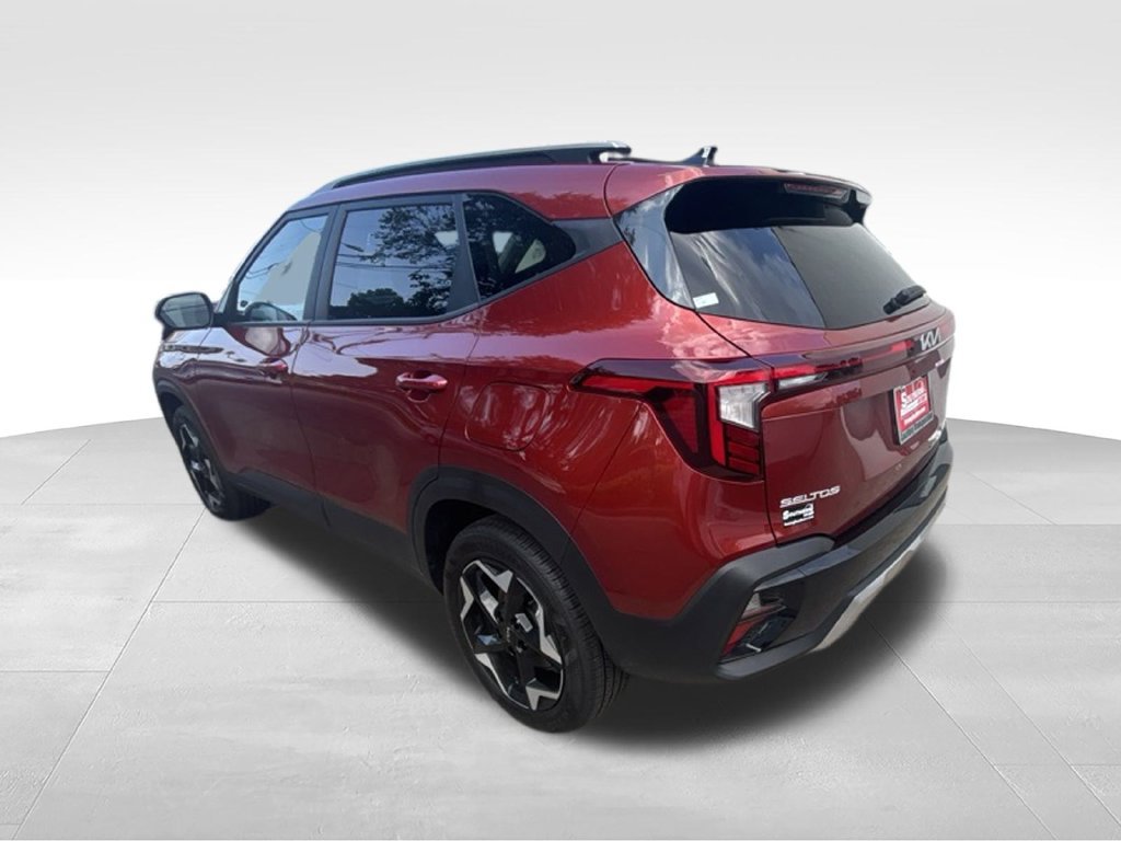 Certified 2025 Kia Seltos S AWD/4WD image 7