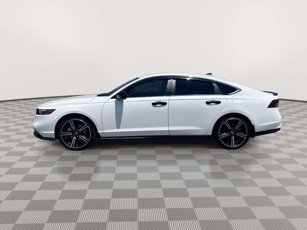 Used 2024 Honda Accord Sport image 7