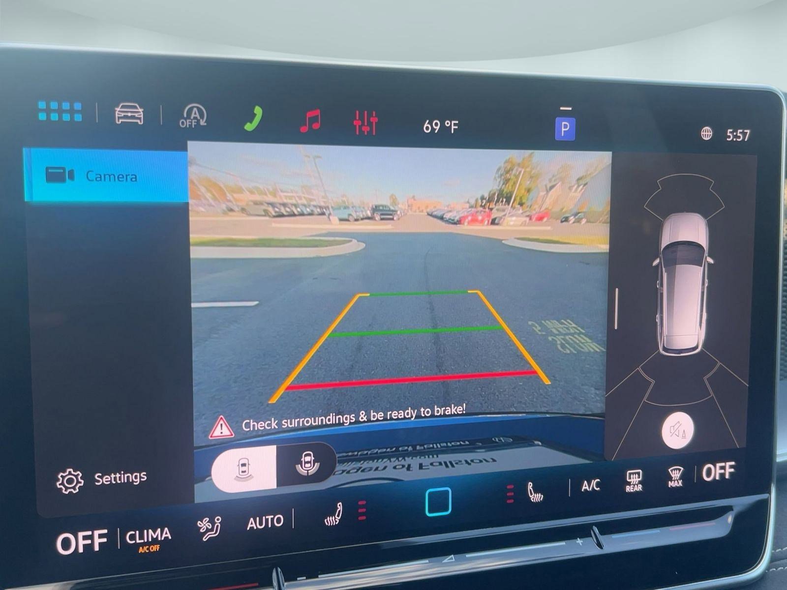 New 2026 Volkswagen Tiguan SE R-Line image 24