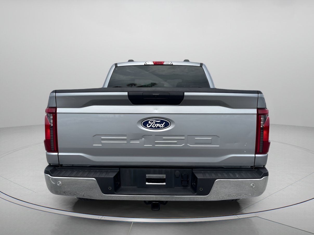 Used 2025 Ford F150 XLT w/ Equipment Group 301A Standard RWD image 4