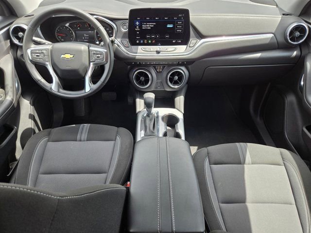 Used 2025 Chevrolet Blazer LT FWD image 25